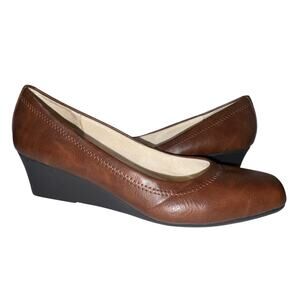 Life Stride Womens 9 Wedge Heels Groovy Brown Square Toe Classic Dress Shoes NEW